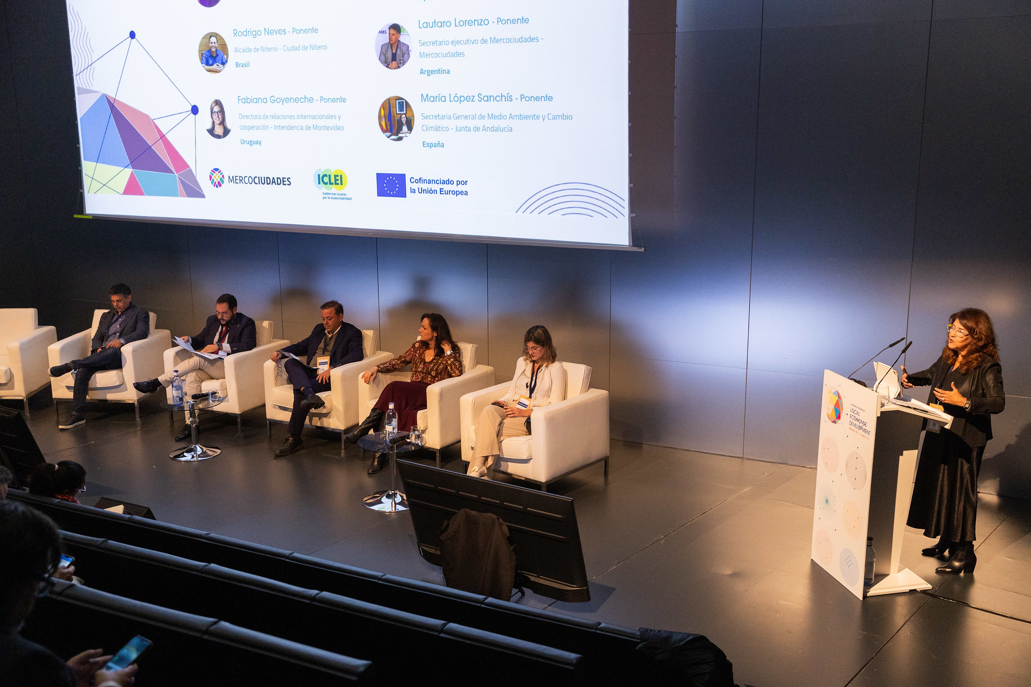 54427029280_f981aacdc0_k-1